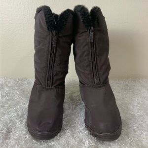 Totes Brown Faux Fur Lined Snow/Rain Boots | Front Zip | Quilted | Size 8